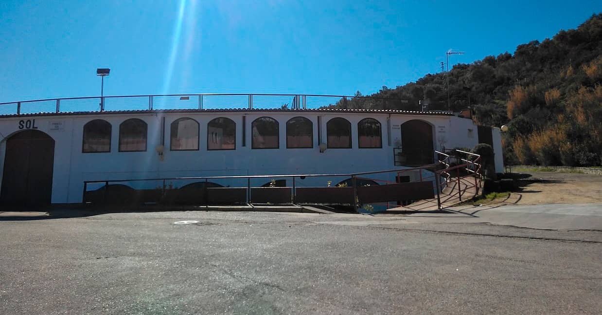 Plaza_de_toros_de_Ubrique